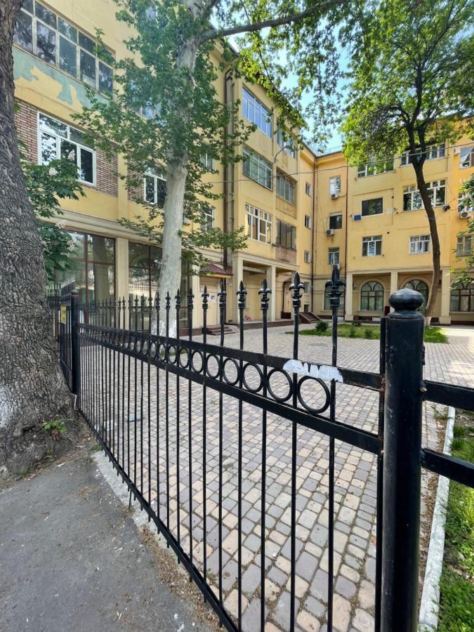 Amir Temur Apartment In Center After Renovation Ташкент Экстерьер фото