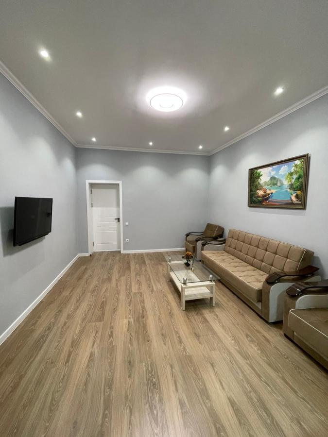 Amir Temur Apartment In Center After Renovation Ташкент Экстерьер фото