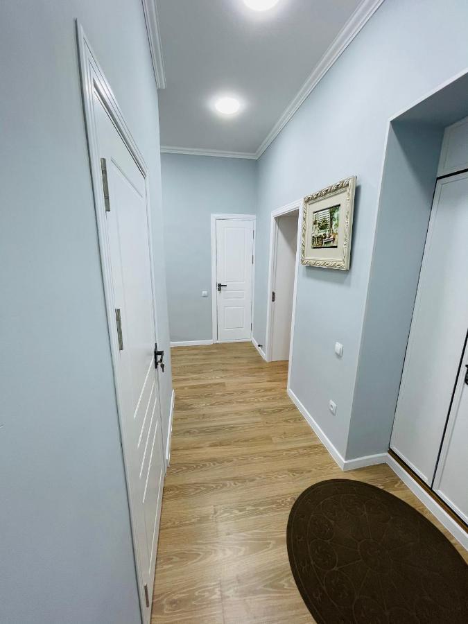 Amir Temur Apartment In Center After Renovation Ташкент Экстерьер фото